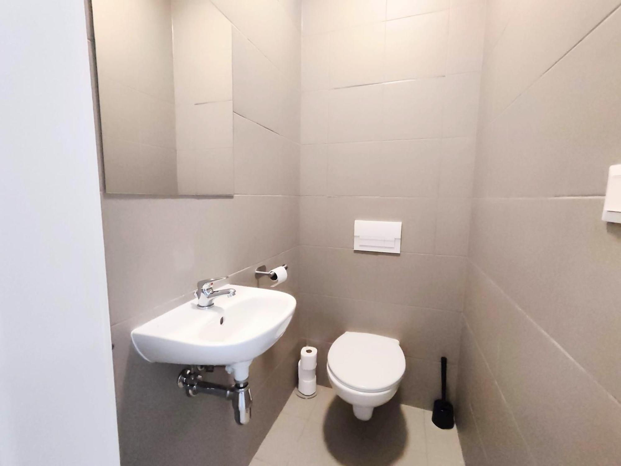 Appartamento Wings - Brand New - Presidential Garden - Free Parking Bratislava Esterno foto