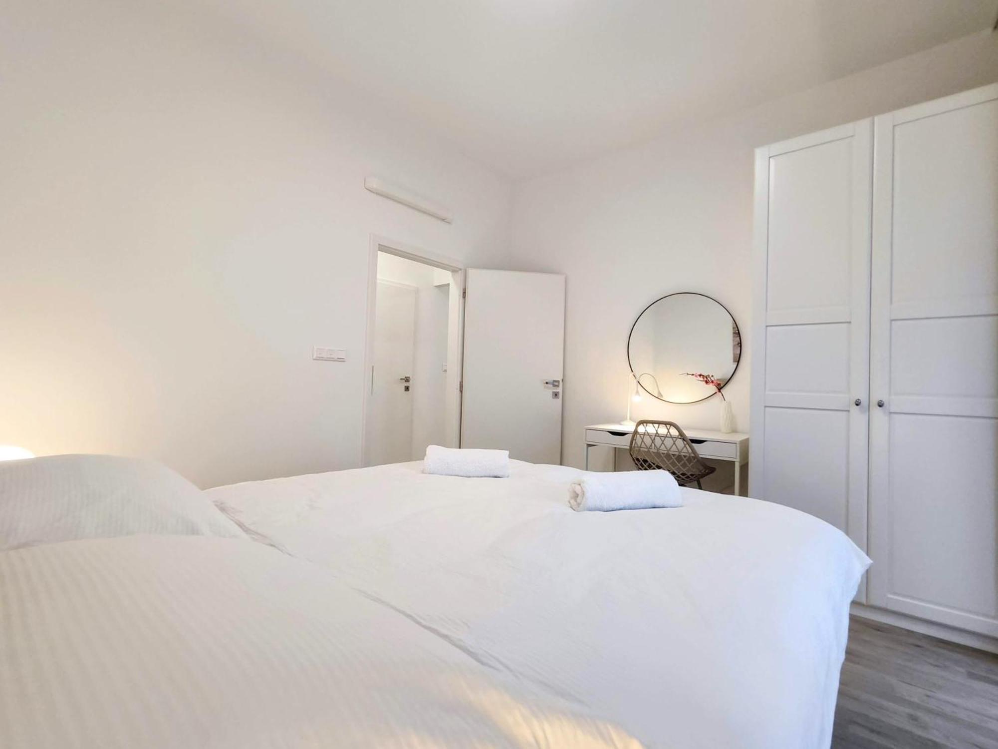 Appartamento Wings - Brand New - Presidential Garden - Free Parking Bratislava Esterno foto